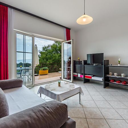 Apartments Claudia Шмирка Екстер'єр фото