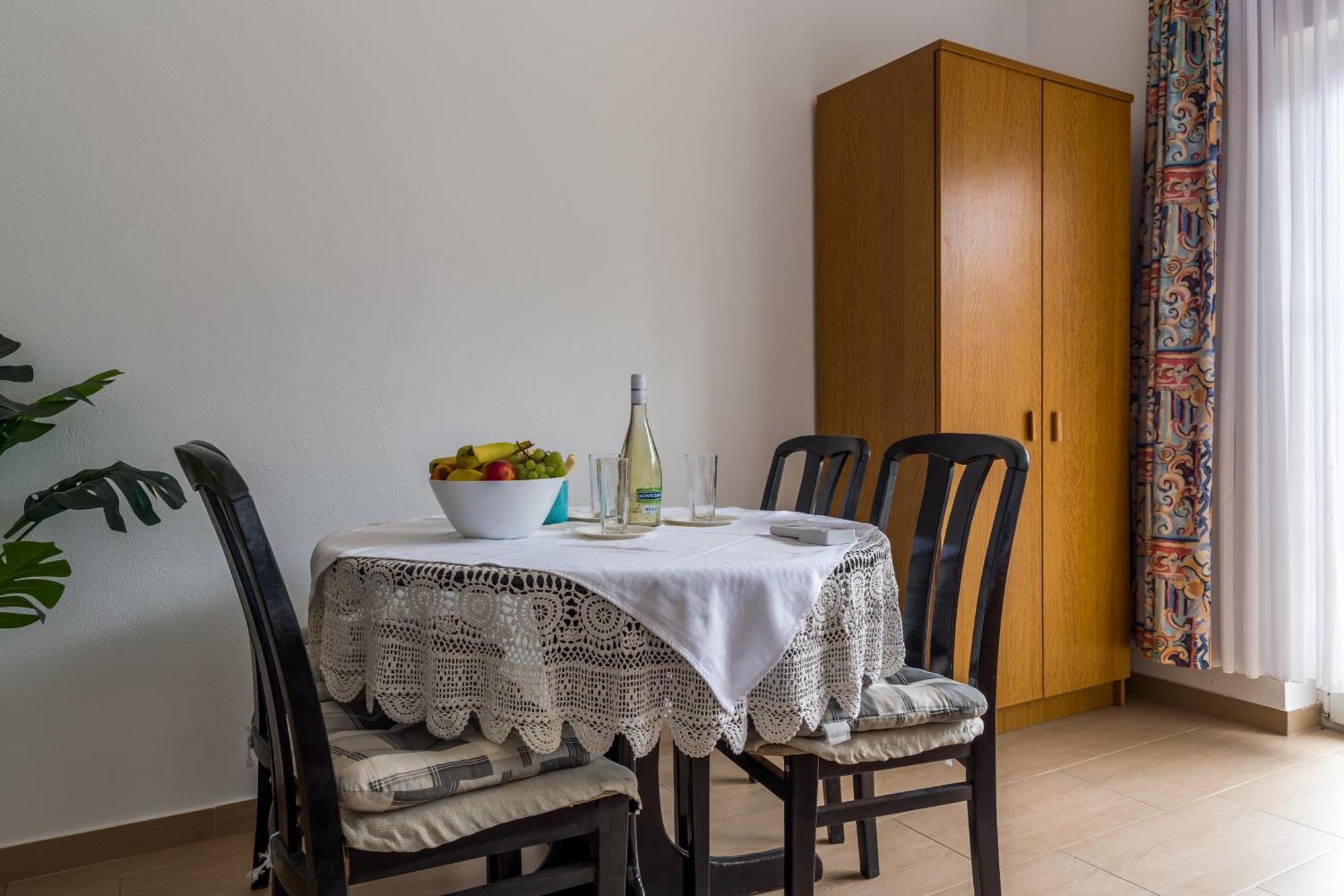 Apartments Claudia Шмирка Екстер'єр фото