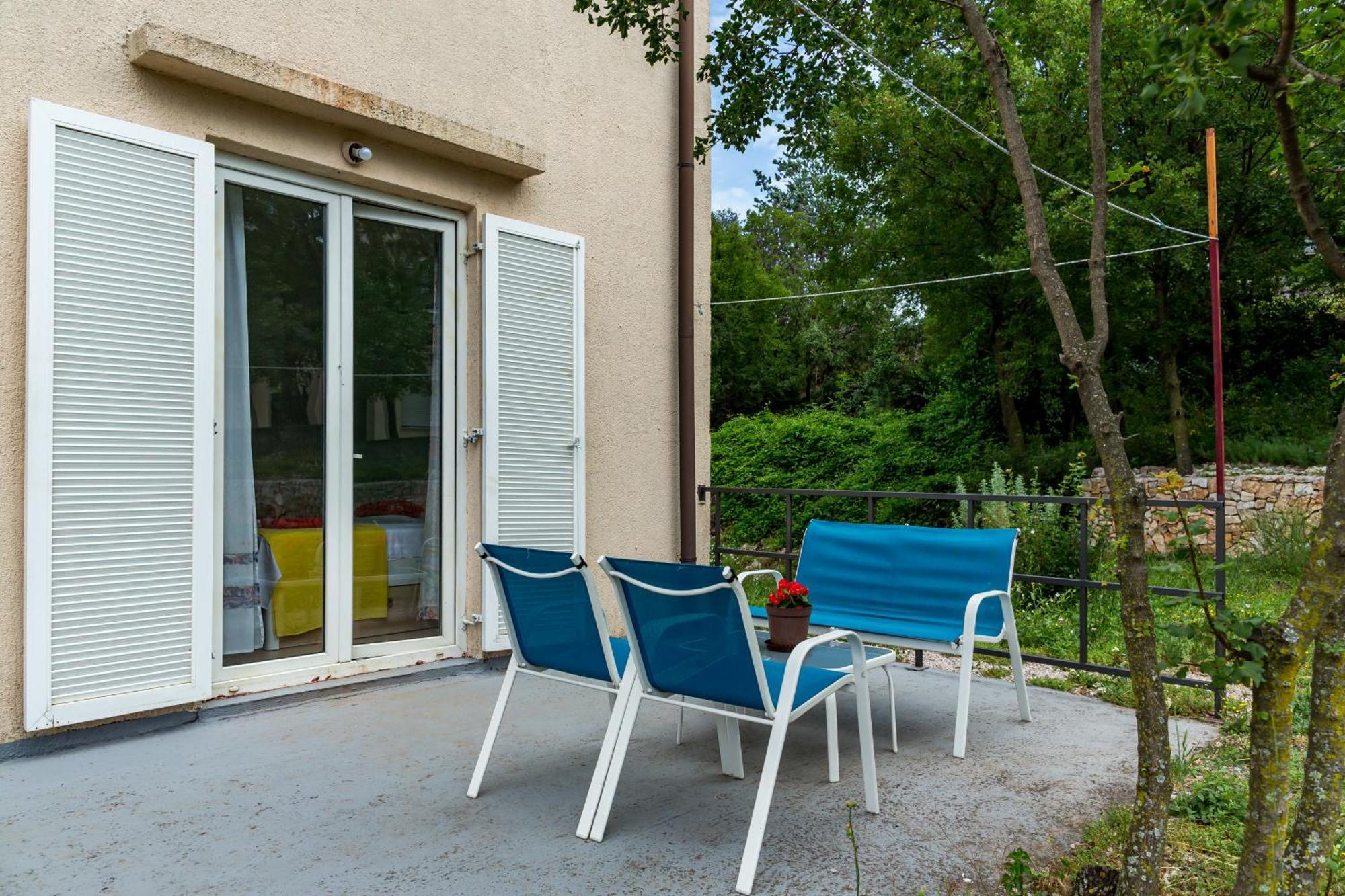 Apartments Claudia Шмирка Екстер'єр фото