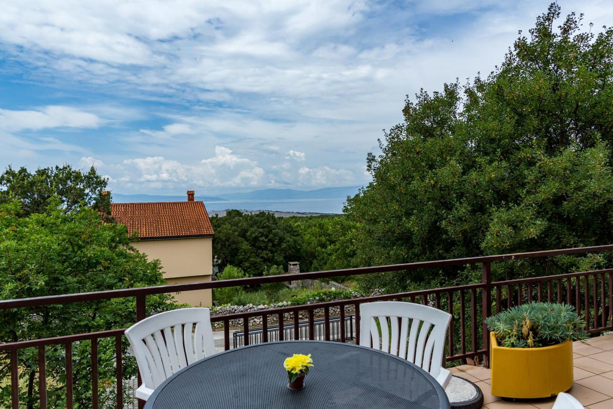 Apartments Claudia Шмирка Екстер'єр фото